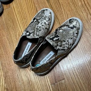 Steve Madden print fashion sneakers